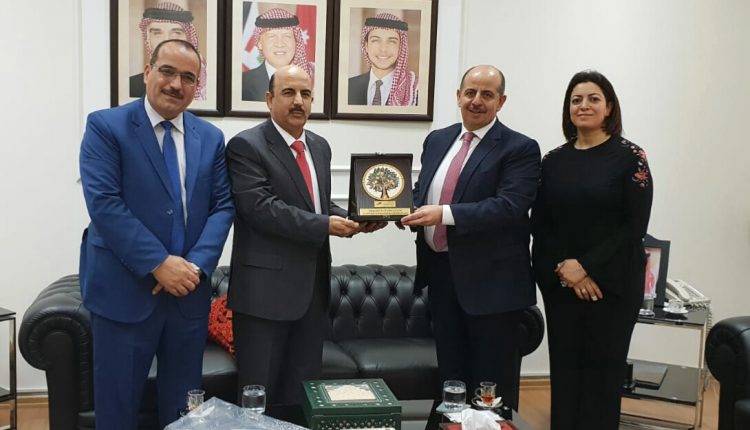 السفير الأردني في البحرين يلتقي وفد سفير الضمان