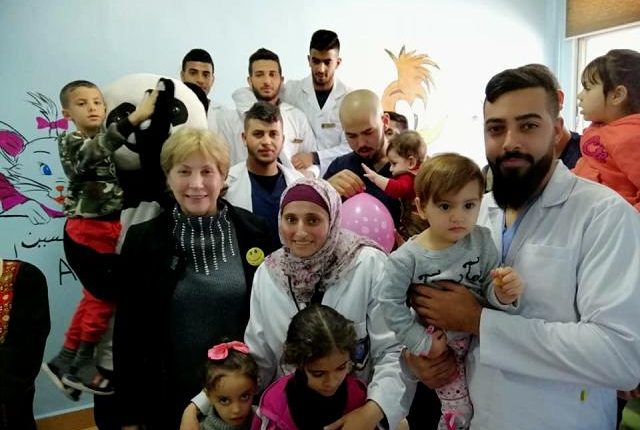  كلية التمريض بجامعة عمان الاهلية تشارك بيوم التغيير في مستشفى الحسين الحكومي بالسلط