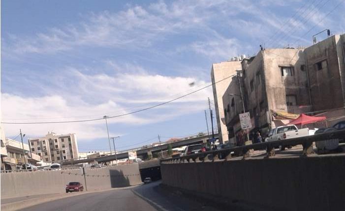 محاولة انتحار شاب من فوق جسر صويلح بالعاصمة عمان
