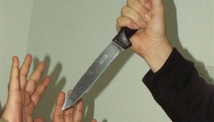 جريمة بشعة .. قتل صديقه بسكين بعد ان اكتشف انه نشر صور شقيقته على الفيس بوك