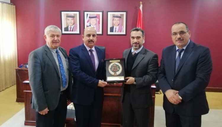 القائم بأعمال السفارة الأردنية في قطر يلتقي وفد سفير الضمان