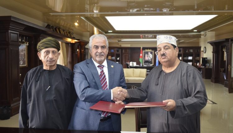  تجديد اتفاقية الارتباط الأكاديمي بين جامعة عمان الأهلية وكلية الزهراء العُمانية