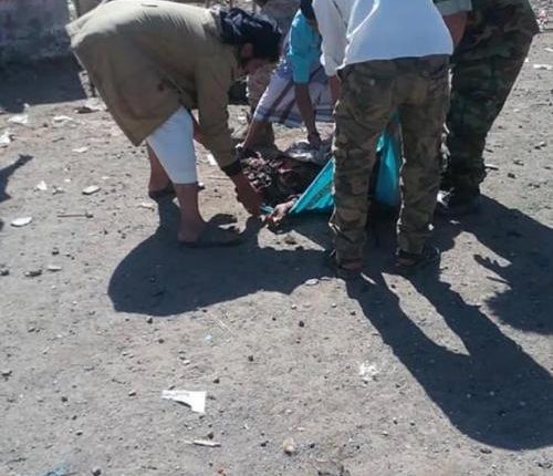 ٧ قتلى و جرحى بانفجار استهدف عرضاً عسكرياً في اليمن بالصور و الفيديو ..