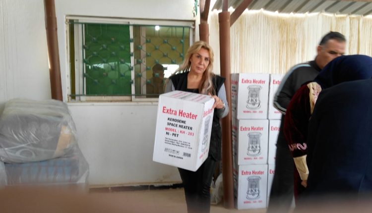 جمعية البلقاء الخيرية تنفذ حملة دفئ في مخيم غزه