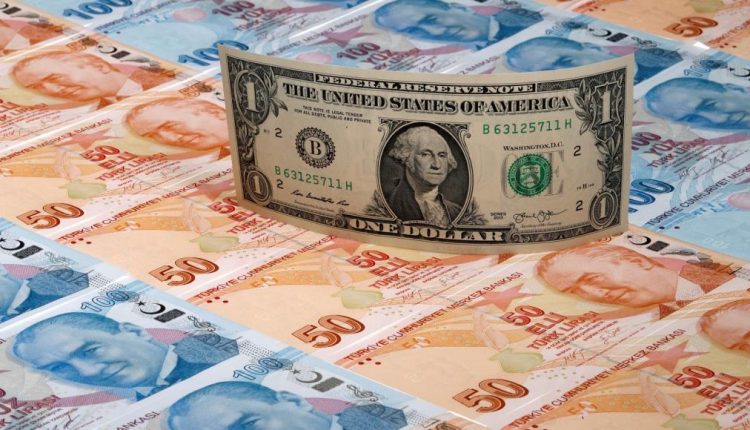 انخفاض الليرة التركية مقابل الدولار
