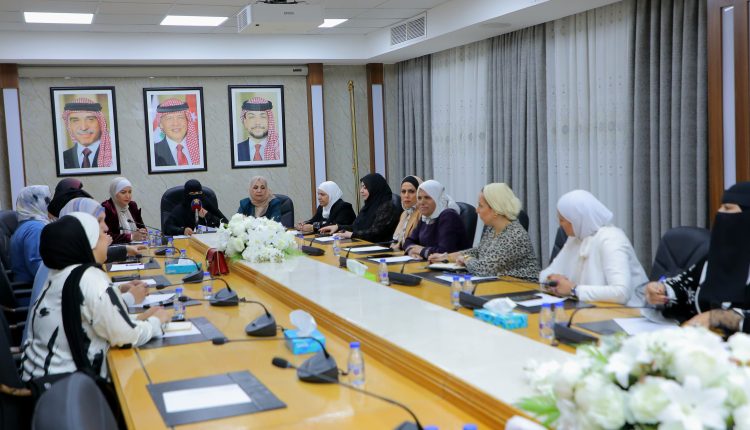 “البرلمانيات الأردنيات” يلتقي أعضاء مجلس محافظة العاصمة