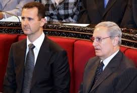 أنباء‬⁩ عن تنحي الأسد عن السلطة بطلب من الحكومة الروسية وتعيين فاروق الشرع رئيساً للمرحلة الإنتقالية