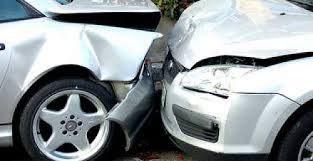 إصابة 7 أشخاص اثر حادث تصادم بين مركبتين في مادبا