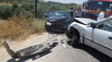 إصابة 8 أشخاص اثر حادثي تصادم في عمان وا