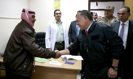 شاهد بالصور…جلالة الملك عبدالله الثاني يتفقد الخدمات في مدينة الحسين الطبية