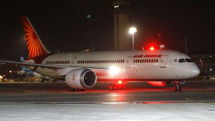 لأول مرة في التاريخ.. طائرة ركاب مدنية تصل إسرائيل عبر أجواء السعودية