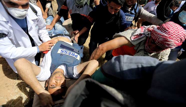 إسرائيل: المصوّر الصحافي الذي قتل على حدود غزة قيادي في حماس