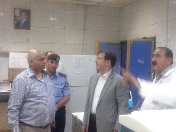 وزير الصحة يفاجىء مستشفى البشير بزيارة في منتصف الليل