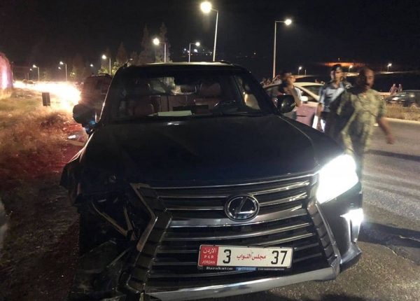بالصور…. تعرض ” النائب خالد ابو حسان ” الى حادث سير على طريق اربد عمان