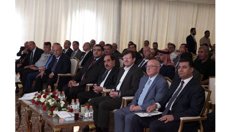 مندوبا عن دولة رئيس الوزراء الشياب يفتتح المبنى الجديد لمستشفى الاستقلال