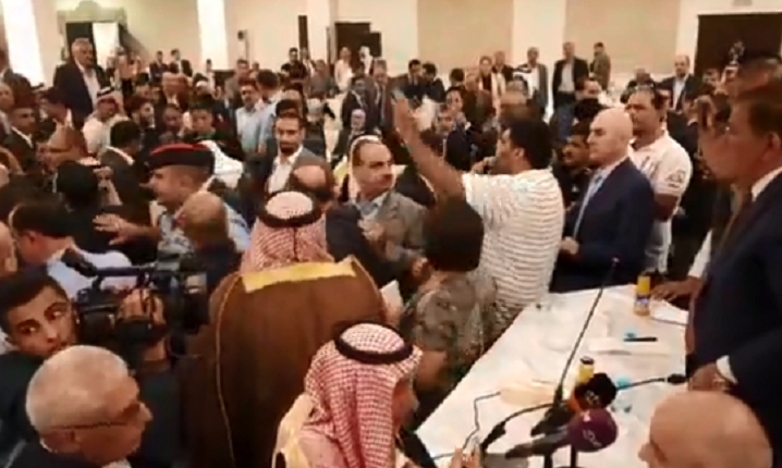 اجتماع عمان لم يسلم من الفوضى / فيديو