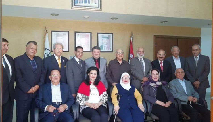 أعضاء الهيئة الإدارية لجمعية عون الثقافية يلتقون دولة الدكتور عبد السلام المجالي