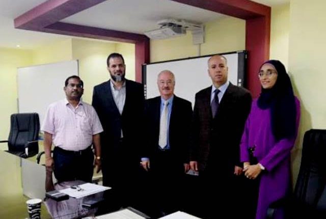 بحث سبل تعزيز التعاون بين جامعة عمان الاهلية ونادي الهمبولدت الأردني