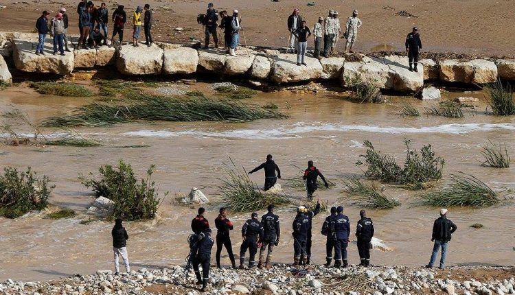 الدفاع المدني :مستمرون بالبحث والإنقاذ لحين العثور على الطفلة المفقودة في مأدبا إلى الآن