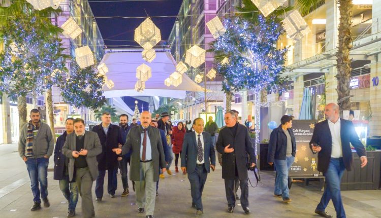 البوليفارد:  ينظم فعالية خاصة بالاعلاميين احتفالا بموسم عيد الميلاد المجيد