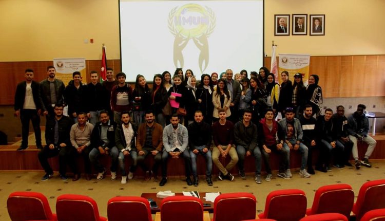 الجامعة الأميركية في مادبا تستضيف مديرة القسم الدولي للحركة الدولية للهند