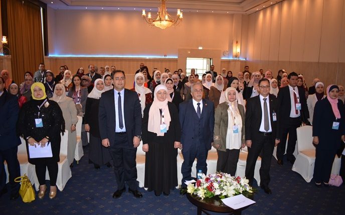 برعاية د. ماهر الحوراني مندوبا عنه رئيس “عمان الاهلية”…مجموعة مدارس الجامعة تقيم فعاليات المؤتمر التربوي “كل معلم معلم لغة ”  