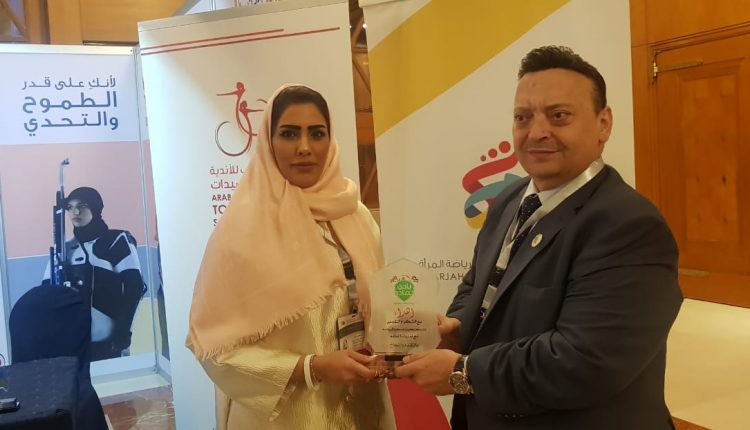 نادي حمادة يطلق برامج لدعم رياضة المرأة من القاهرة   عمان –