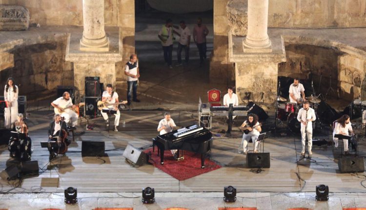الموسيقار الاردني طارق الناصر يحيي حفلا مميزا لاشهار المخيم الصيفي الـ 46 للايتام