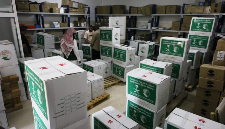 مركز الملك سلمان للاغاثة في الاردن يتبرع بمجموعة من المستلزمات الطبية لصالح وزارة الصحة الاردنية