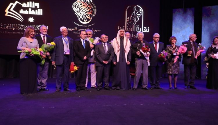 مندوبا عن الملك..وزير الثقافة يفتتح مهرجان المسرح العربي  في دورته الـ12