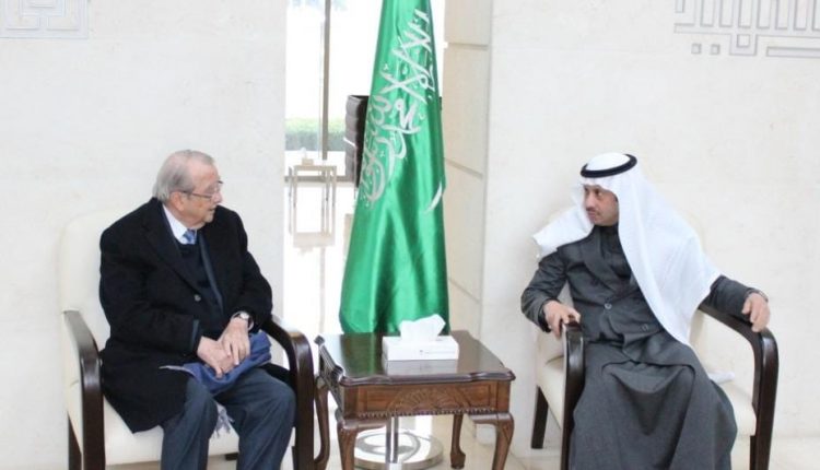 سفير المملكة لدى الأردن يلتقي رئيس جمعية رجال الاعمال الاردنيين