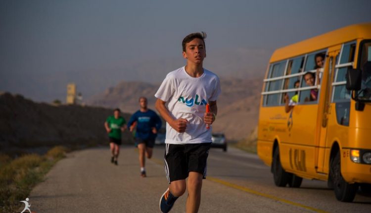 سباق الركض من “البحر الميت الى البحر الأحمر” حكاية رسمت بسواعد أردنية