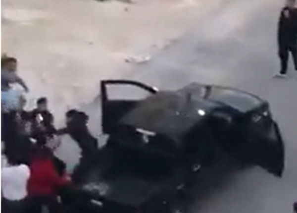 الأمن العام: ضبط عدد من الأشخاص بعد تهجمهم على طاقم دورية أمنية في منطقة الزهور