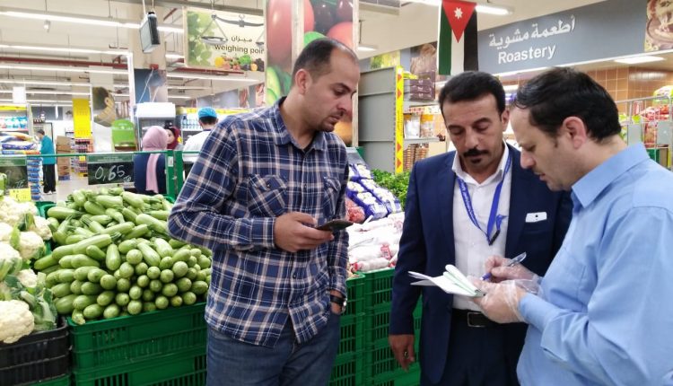اغلاق 5 محال  ومخالفة أحد المولات الكبيرة في مادبا