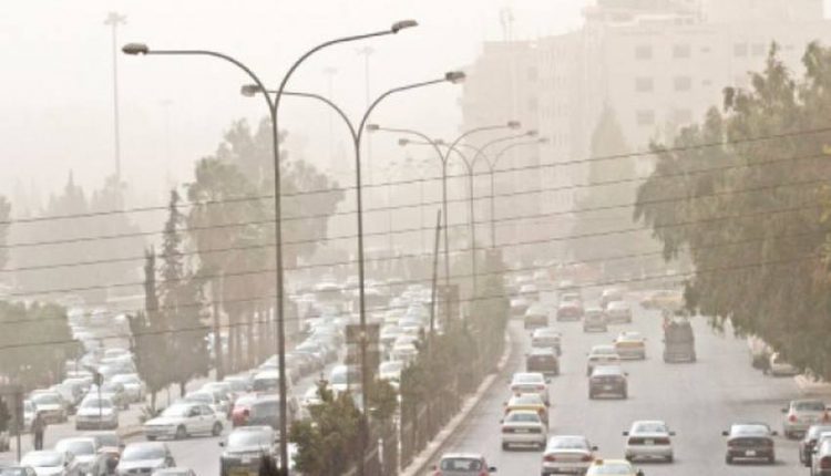 منخفض جوي خماسيني يرافقه كتلة هوائية جافة غداً