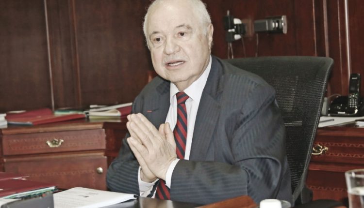 أبو غزالة يتوقع الازدهار بالوطن العربي بعد الانهيار