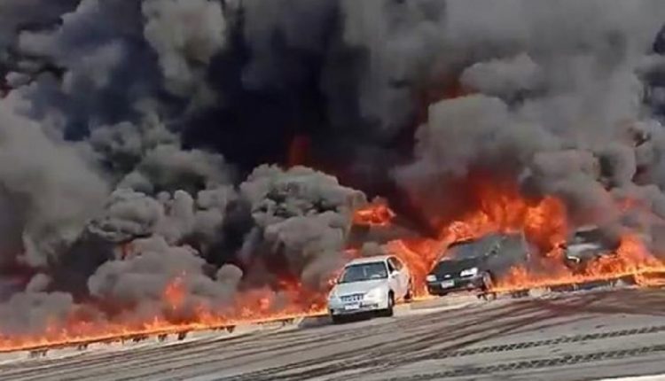 الصحة المصرية : ارتفاع حالات الإصابات بحريق طريق القاهرة – الإسماعيلية إلى 17 مصابا