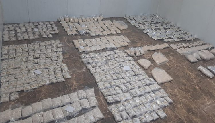 الجيش يحبط محاولة تهريب كميات كبيرة من المواد المخدرة قادمة من سوريا