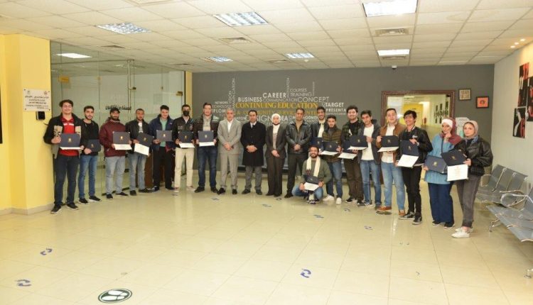 تخريج الطلبة المشاركين في دورة ETHICALHACKING في جامعة البترا