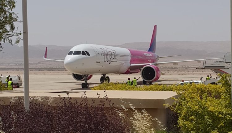 قدوم أول رحلة طيران منخفضة التكاليف من أبو ظبي إلى العقبة من خلال شركة ويز اير الهنغارية
