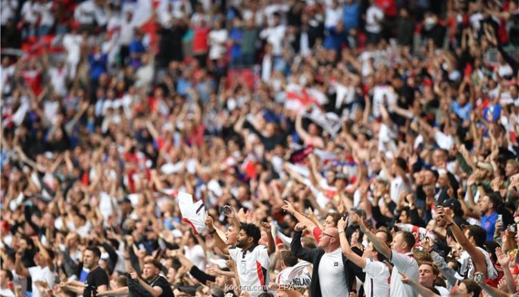 عودة الجماهير للملاعب بنسبة 100%