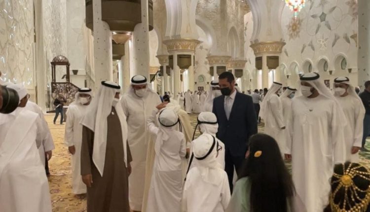 القضاة بعد مشاركته جلسة مع حاخام يهودي : من المعيب أن يُوظّف بعض صغار النفوس هذه الصورة للطعن او اللمز أو تحريف الحقائق