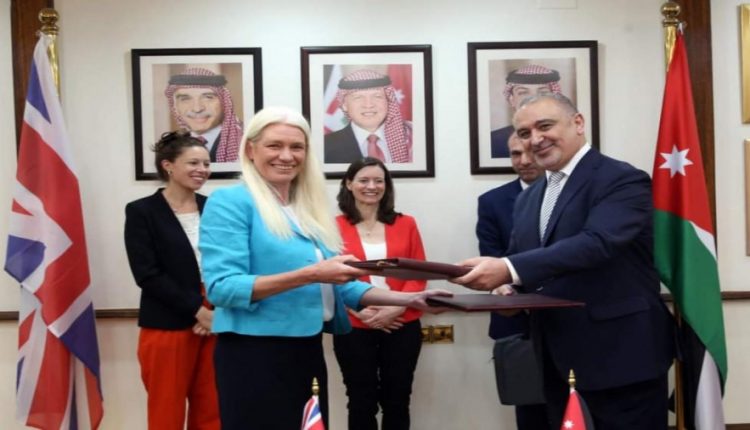 منحة بريطانية للأردن بقيمة 50 مليون جنيه استرليني