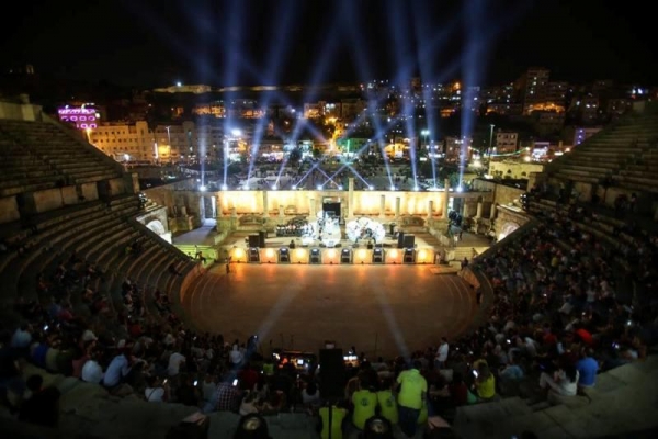 انقطاع الكهرباء عن المدرج الروماني باول ليالي مهرجان صيف عمان