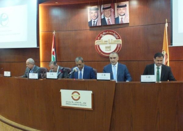 وزير التخطيط يقر بوجود تحديات في صناعة القرار .. والساكت: “المسؤولون خربوا القطاع العام”