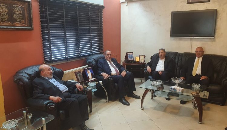 “البوتاس العربية” تبحث سبل تعزيز التعاون المشترك مع الاتحاد العام لنقابات عمال الأردن والنقابة العامة للعاملين في المناجم والتعدين والإسمنت