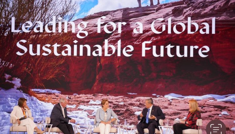 جيفري ساكس خلال القمة العالمية للمجلس العالمي للسفر والسياحة: السعودية قادرة أن تكون قوة عظمى تقود التحول للطاقة النظيفة