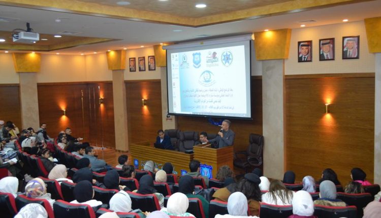 ورشة توعوية في عمان الأهلية حول الجرائم الإلكترونية ومحاربة الإشاعة