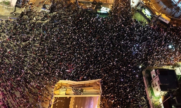 مظاهرات ضد نتنياهو في تل أبيب وحيفا والقدس وبئر السبع.. (تحديث)