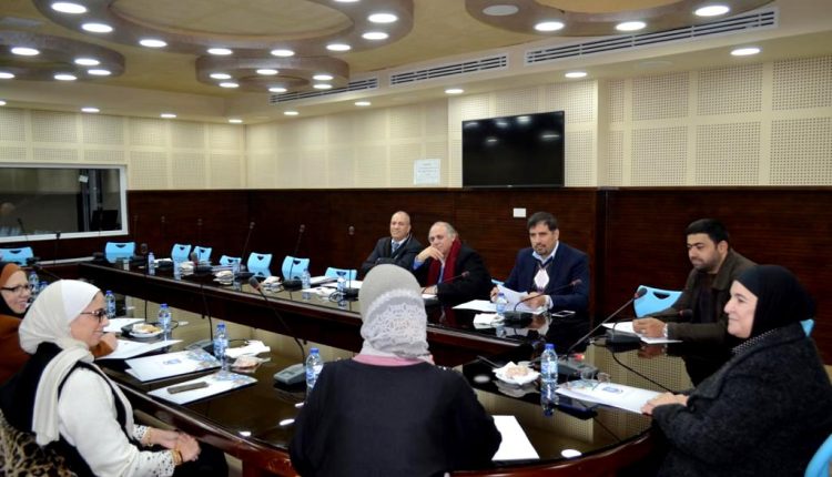 الاجتماع الأول للمجلس الاستشاري لكلية الآداب والعلوم في عمان الاهلية